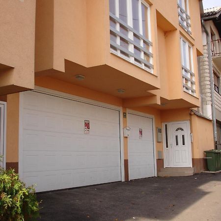 Apartments Kira Sarajevo Luaran gambar
