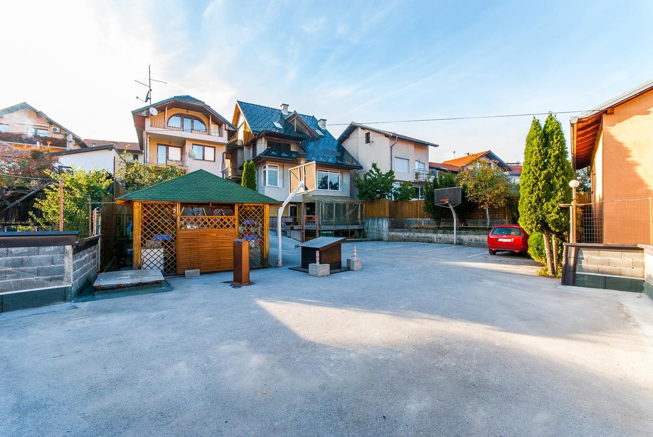 Apartments Kira Sarajevo Luaran gambar